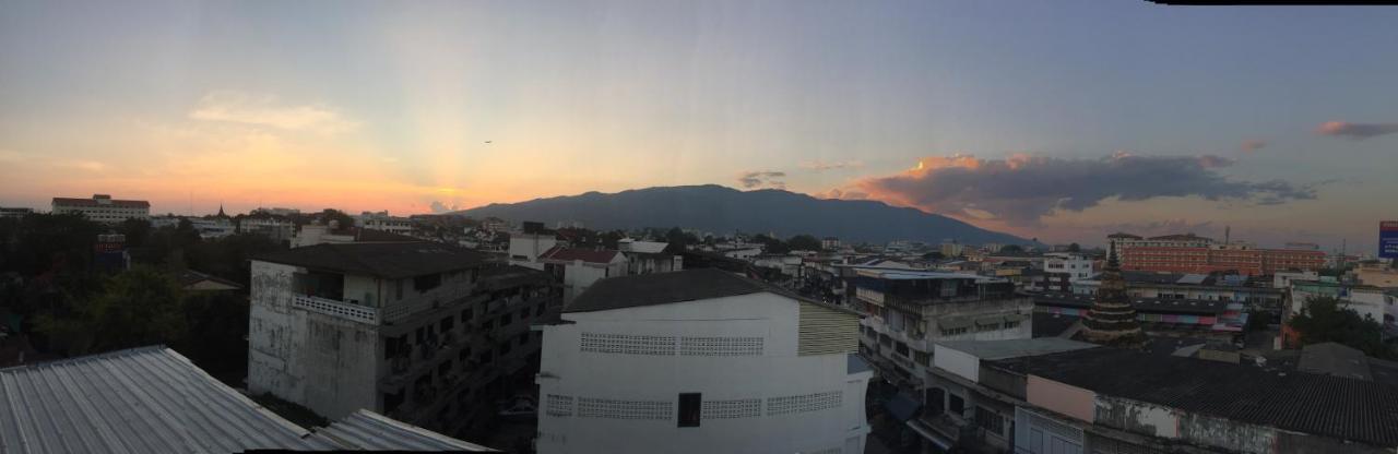 Hotel B Arch House Chiang Mai Exterior foto